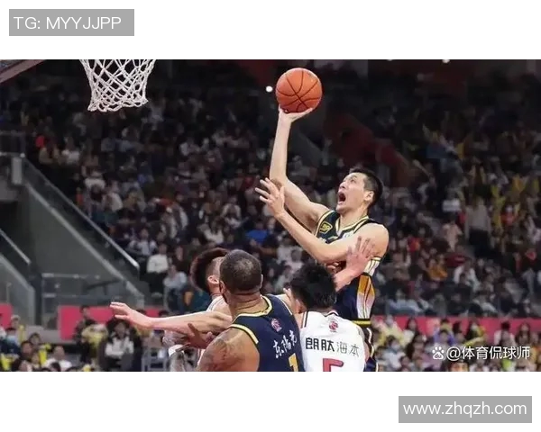 任骏飞领衔球队奋战新赛季展现篮球风采与拼搏精神的精彩瞬间